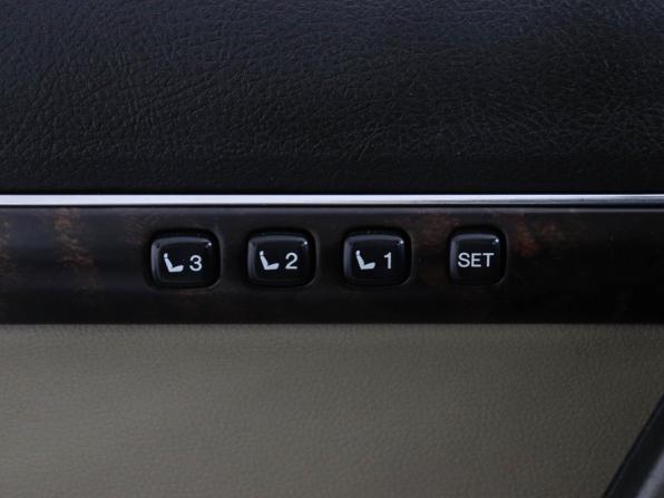 Toyota Land Cruiser 200 Series с пробегом 2010 года, цена 2 772 000 рублей, 346548 км, внедорожник, Автокод Объявления