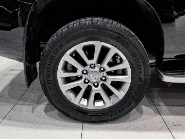 Toyota Land Cruiser Prado 150 Series Рестайлинг 1 с пробегом 2016 года, цена 3 830 000 рублей, 203142 км, внедорожник, Автокод Объявления