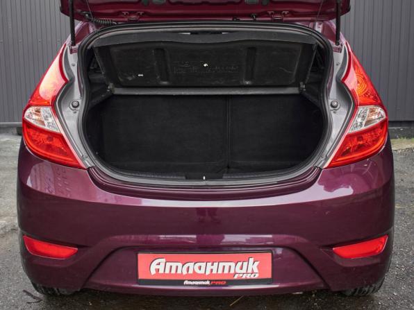Hyundai Solaris I с пробегом 2012 года, цена 795 000 рублей, 115288 км, хэтчбек, Автокод Объявления