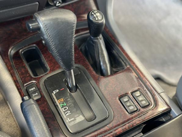 Toyota Land Cruiser 100 Series Рестайлинг 1 с пробегом 2002 года, цена 1 489 000 рублей, 396100 км, внедорожник, Автокод Объявления