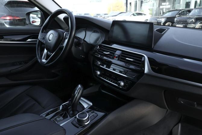 BMW 5 серии VII (G30/G31/G38) Рестайлинг с пробегом 2021 года, цена 2 848 000 рублей, 273713 км, седан, Автокод Объявления