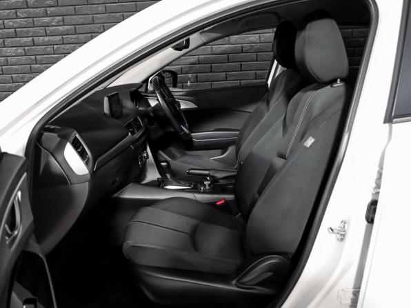 Mazda Axela III Рестайлинг с пробегом 2017 года, цена 1 435 000 рублей, 125682 км, хэтчбек, Автокод Объявления