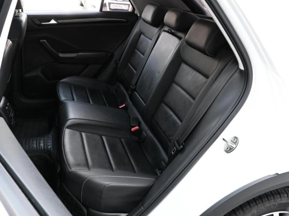 Volkswagen T-Roc I (China Market) с пробегом 2019 года, цена 2 469 000 рублей, 60598 км, внедорожник, Автокод Объявления