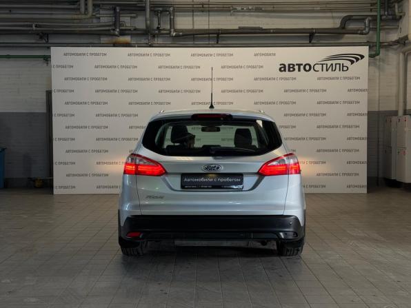 Ford Focus III с пробегом 2012 года, цена 609 000 рублей, 320000 км, универсал, Автокод Объявления
