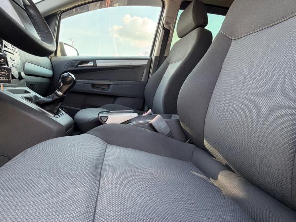 Opel Zafira B с пробегом 2007 года, цена 450 000 рублей, 323000 км, минивэн, Автокод Объявления