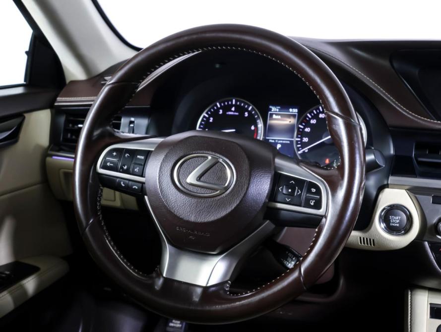 Lexus ES VI Рестайлинг Москва  - изображение 15