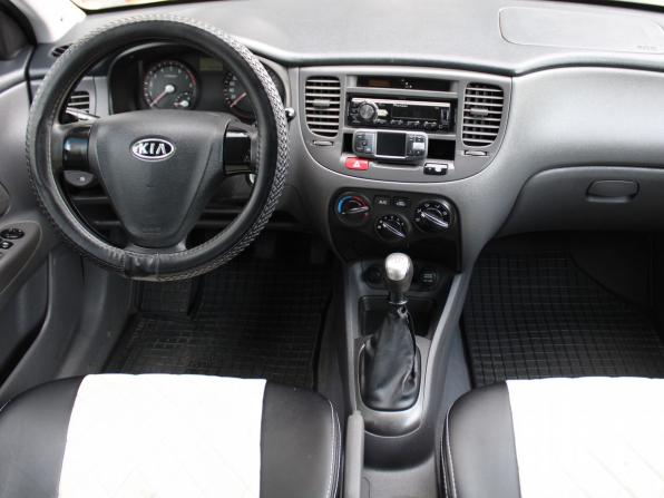 Kia Rio II с пробегом 2006 года, цена 389 000 рублей, 175294 км, седан, Автокод Объявления