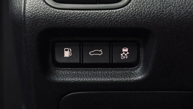 Kia K5 II с пробегом 2018 года, цена 1 740 000 рублей, 102000 км, седан, Автокод Объявления
