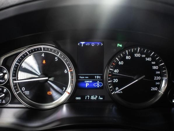 Lexus LX III Рестайлинг 2 с пробегом 2016 года, цена 6 495 000 рублей, 171620 км, внедорожник, Автокод Объявления