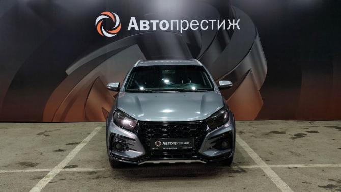 Lada (ВАЗ) Vesta I с пробегом 2018 года, цена 945 000 рублей, 107028 км, универсал, Автокод Объявления