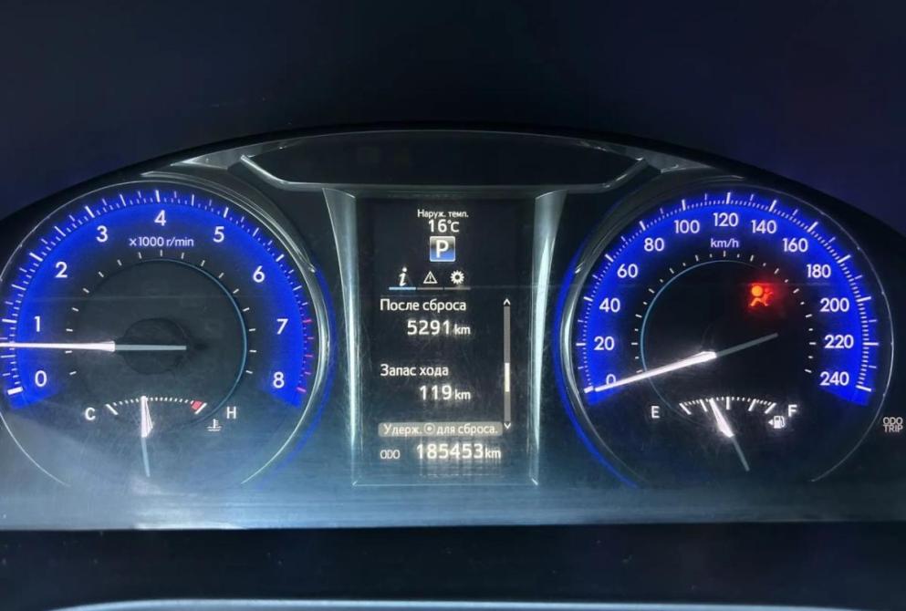 Toyota Camry VII (XV50) Рестайлинг Абакан  - изображение 13