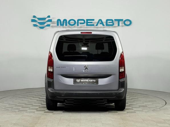 Peugeot Rifter I с пробегом 2020 года, цена 1 790 000 рублей, 139791 км, компактвэн, Автокод Объявления