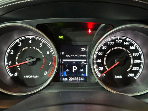 Mitsubishi Outlander II Рестайлинг с пробегом 2011 года, цена 1 350 000 рублей, 204366 км, внедорожник, Автокод Объявления