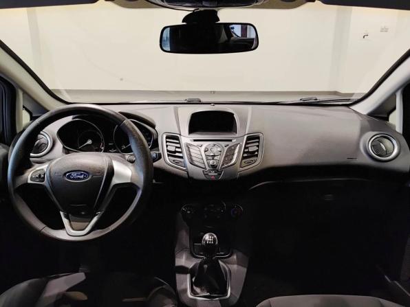 Ford Fiesta Mk6 Рестайлинг с пробегом 2015 года, цена 893 000 рублей, 76481 км, хэтчбек, Автокод Объявления