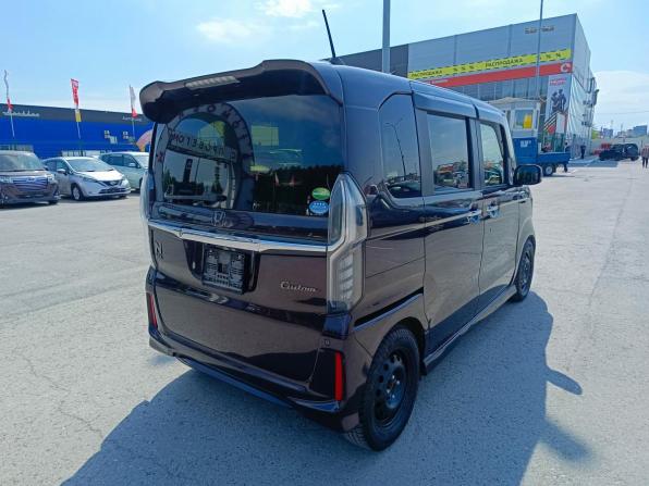 Honda N-BOX II с пробегом 2018 года, цена 999 999 рублей, 148862 км, минивэн, Автокод Объявления