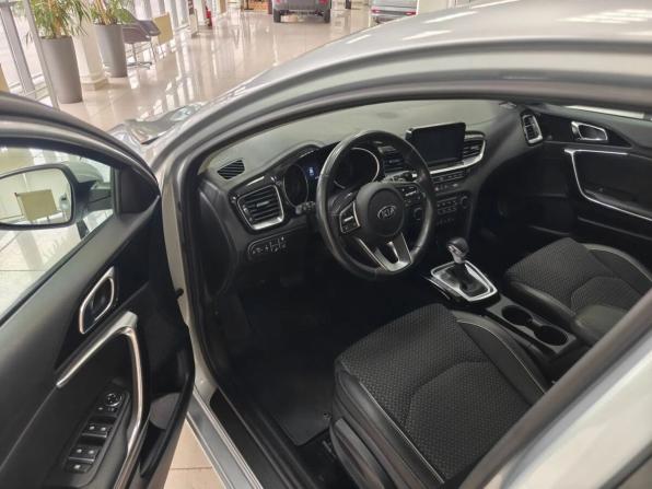 Kia Ceed III с пробегом 2019 года, цена 2 050 000 рублей, 45890 км, универсал, Автокод Объявления