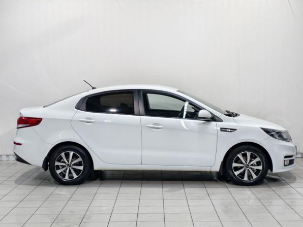 Kia Rio III Рестайлинг с пробегом 2016 года, цена 1 053 000 рублей, 104553 км, седан, Автокод Объявления