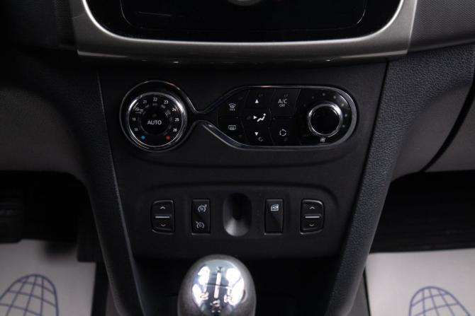 Renault Logan II Рестайлинг с пробегом 2020 года, цена 849 000 рублей, 86510 км, седан, Автокод Объявления