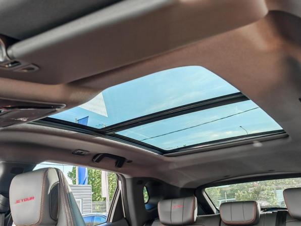 JETOUR DASHING I с пробегом 2024 года, цена 2 145 000 рублей, 25835 км, внедорожник, Автокод Объявления