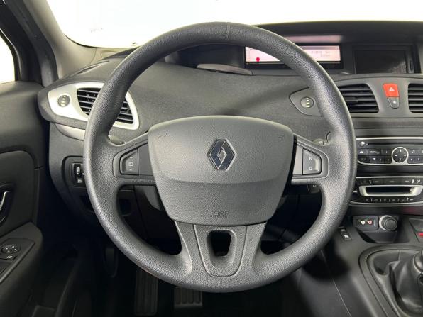 Renault Scenic III с пробегом 2010 года, цена 617 000 рублей, 312503 км, компактвэн, Автокод Объявления