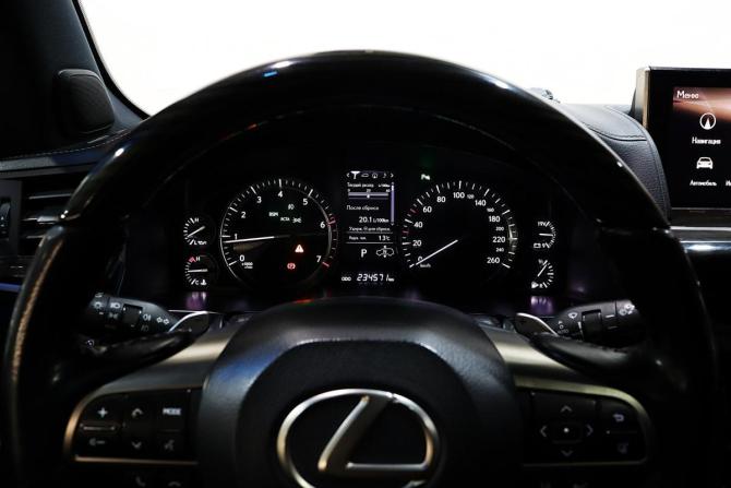 Lexus LX III Рестайлинг 2 с пробегом 2018 года, цена 7 500 000 рублей, 234500 км, внедорожник, Автокод Объявления