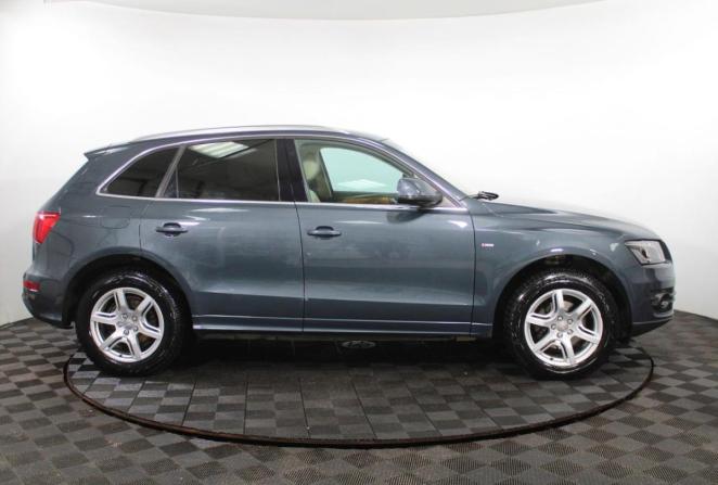 Audi Q5 I (8R) с пробегом 2010 года, цена 1 135 000 рублей, 275562 км, внедорожник, Автокод Объявления