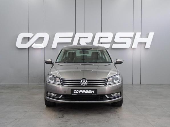 Volkswagen Passat B7 с пробегом 2011 года, цена 1 113 000 рублей, 300661 км, седан, Автокод Объявления