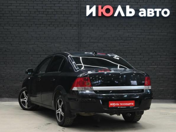 Opel Astra H Рестайлинг с пробегом 2011 года, цена 600 000 рублей, 212372 км, седан, Автокод Объявления