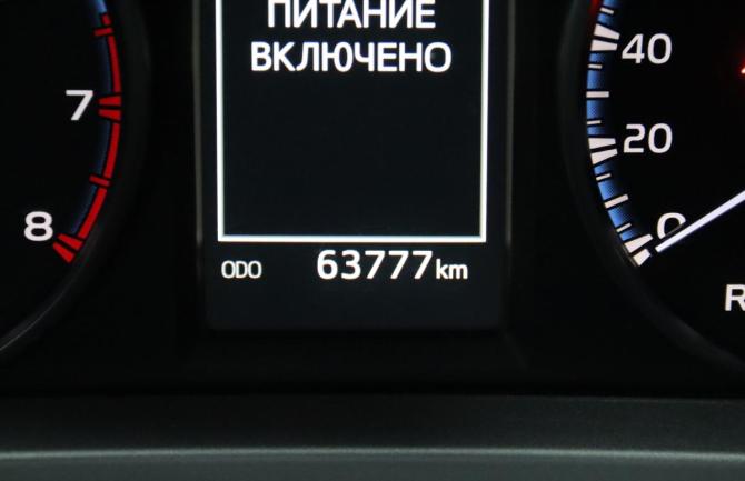 Toyota RAV4 IV (XA40) Рестайлинг с пробегом 2016 года, цена 2 695 950 рублей, 63777 км, внедорожник, Автокод Объявления