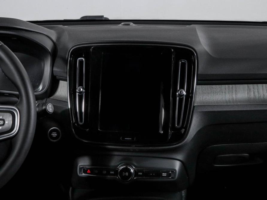 Volvo XC40 I Москва  - изображение 13