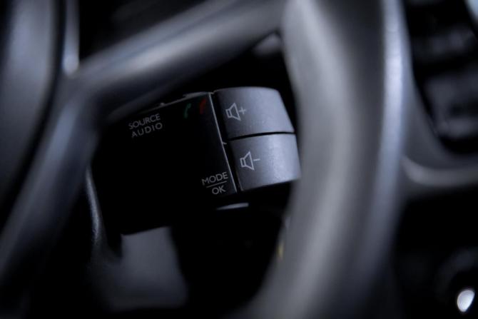 Renault Logan II Рестайлинг с пробегом 2019 года, цена 799 900 рублей, 150000 км, седан, Автокод Объявления