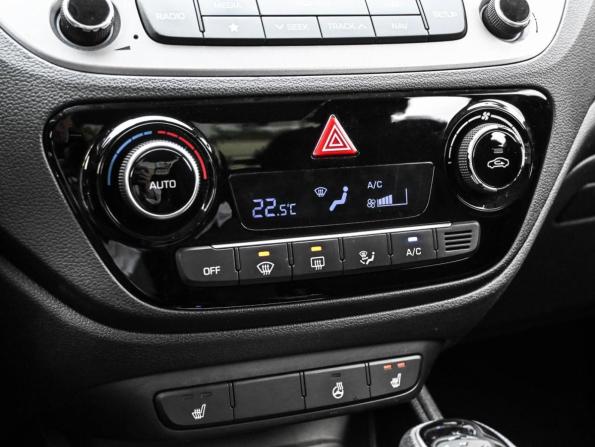 Hyundai Solaris II с пробегом 2017 года, цена 1 399 000 рублей, 85147 км, седан, Автокод Объявления