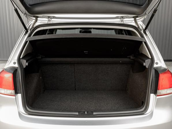 Volkswagen Golf VI с пробегом 2011 года, цена 870 000 рублей, 192385 км, хэтчбек, Автокод Объявления