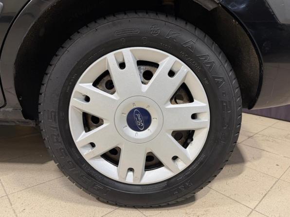 Ford Fusion I Рестайлинг с пробегом 2008 года, цена 299 000 рублей, 203643 км, хэтчбек, Автокод Объявления