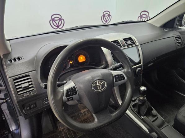 Toyota Corolla X (E140 E150) Рестайлинг с пробегом 2010 года, цена 881 000 рублей, 297677 км, седан, Автокод Объявления