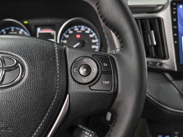 Toyota RAV4 IV (XA40) Рестайлинг с пробегом 2016 года, цена 2 379 000 рублей, 86625 км, внедорожник, Автокод Объявления