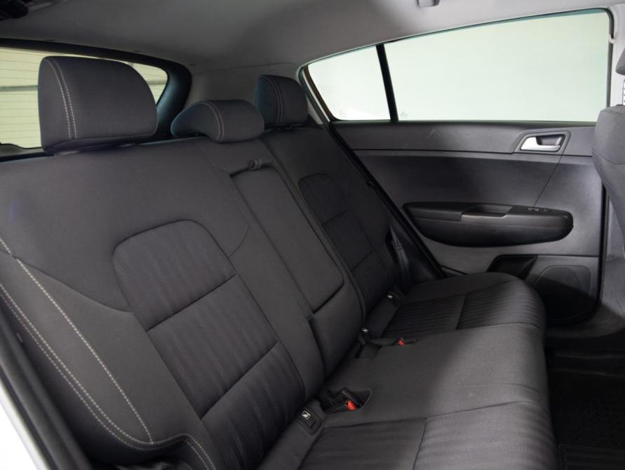 Kia Sportage IV Санкт-Петербург  - изображение 19