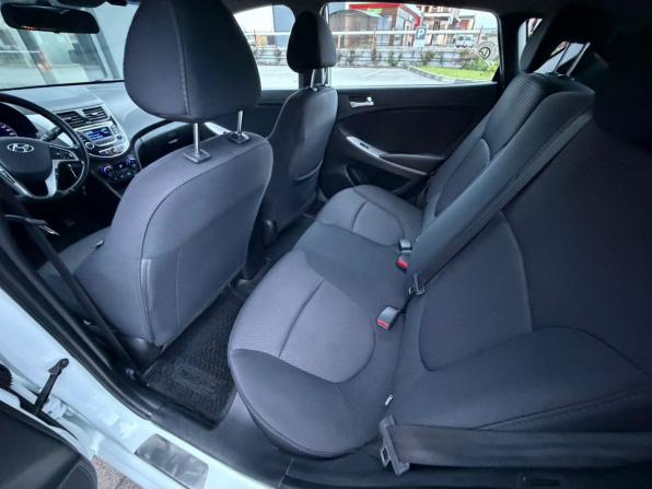 Hyundai Solaris I с пробегом 2014 года, цена 1 200 000 рублей, 136000 км, хэтчбек, Автокод Объявления