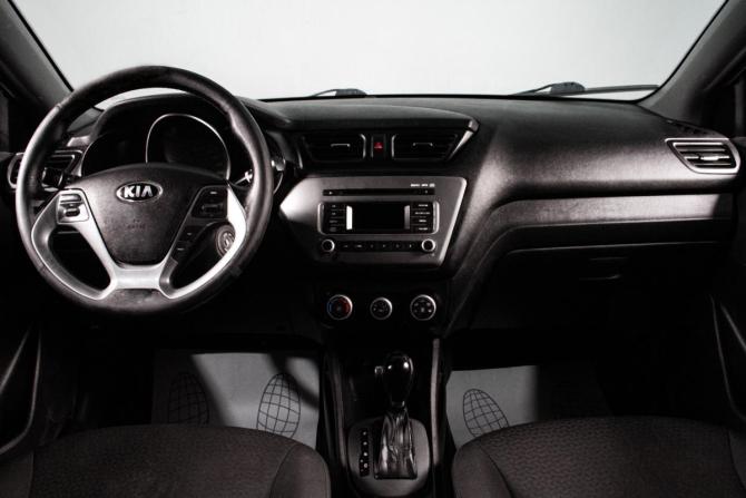 Kia Rio III Рестайлинг с пробегом 2016 года, цена 879 000 рублей, 172000 км, седан, Автокод Объявления