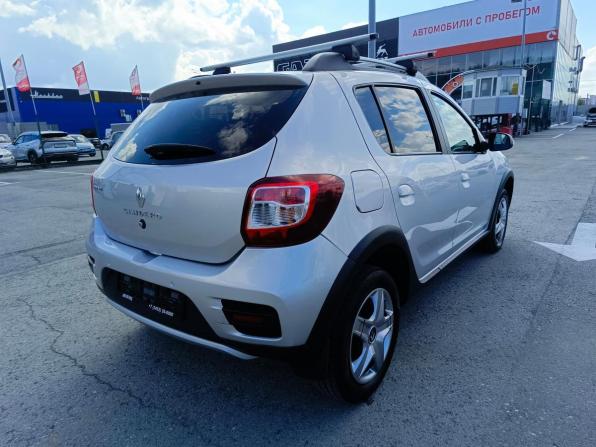 Renault Sandero II с пробегом 2017 года, цена 904 995 рублей, 163692 км, хэтчбек, Автокод Объявления