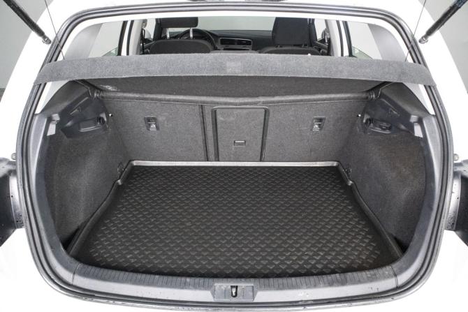 Volkswagen Golf VII с пробегом 2013 года, цена 1 069 000 рублей, 93331 км, универсал, Автокод Объявления