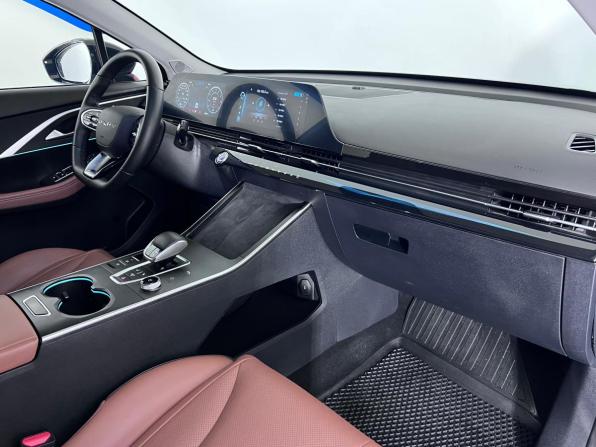 Omoda C5 I с пробегом 2023 года, цена 1 650 000 рублей, 39728 км, внедорожник, Автокод Объявления