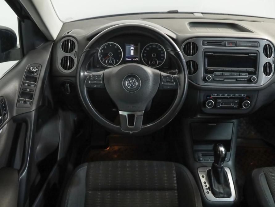 Volkswagen Tiguan I Рестайлинг Санкт-Петербург  - изображение 12