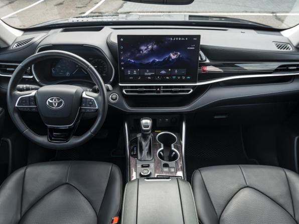 Toyota Highlander IV (XU70) с пробегом 2025 года, цена 5 498 000 рублей, 7456 км, внедорожник, Автокод Объявления