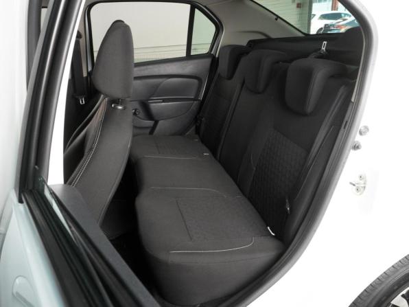 Renault Logan II с пробегом 2017 года, цена 914 000 рублей, 159245 км, седан, Автокод Объявления