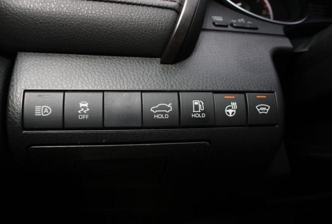 Toyota Camry VIII (XV70) с пробегом 2019 года, цена 2 970 000 рублей, 134746 км, седан, Автокод Объявления