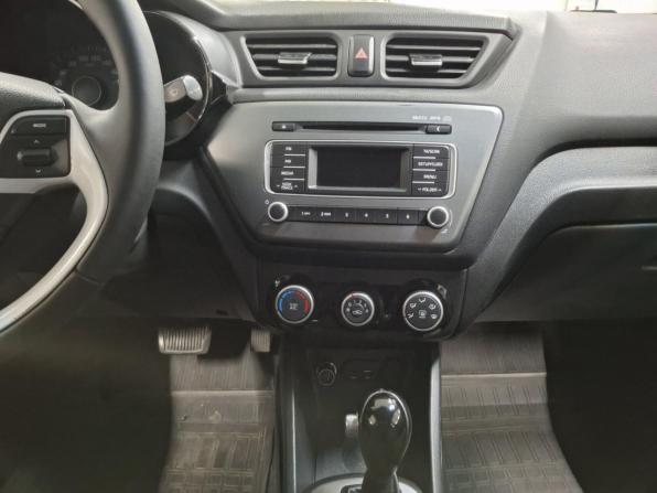 Kia Rio III Рестайлинг с пробегом 2015 года, цена 995 000 рублей, 160130 км, седан, Автокод Объявления