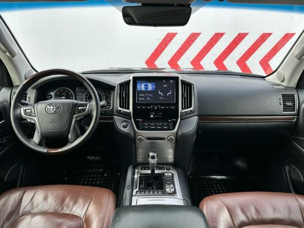 Toyota Land Cruiser 200 Series Рестайлинг 2 с пробегом 2016 года, цена 5 400 000 рублей, 254007 км, внедорожник, Автокод Объявления