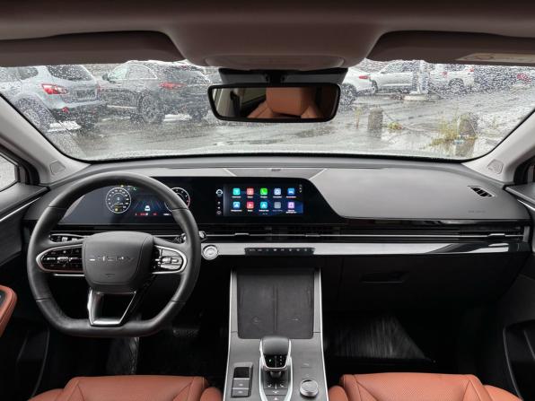 Omoda C5 I с пробегом 2023 года, цена 1 729 000 рублей, 13000 км, внедорожник, Автокод Объявления