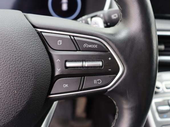 Hyundai Santa Fe IV Рестайлинг с пробегом 2021 года, цена 3 600 000 рублей, 72765 км, внедорожник, Автокод Объявления